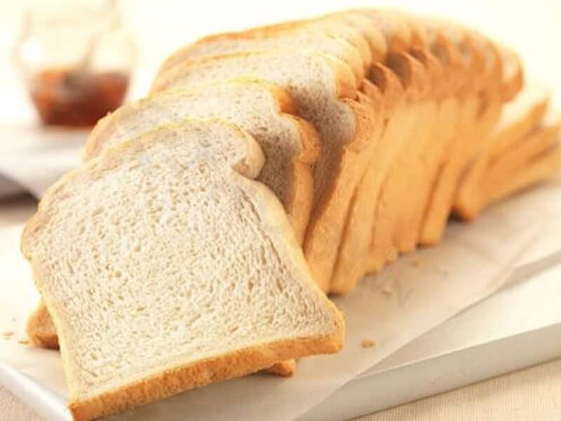 Dùng bánh mì khử mùi hiệu quả