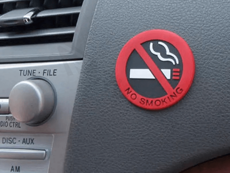 Không được hút thuốc trên xe